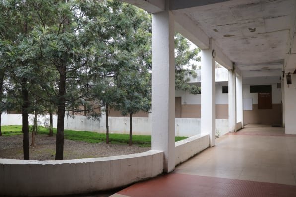 img-2106-596x397