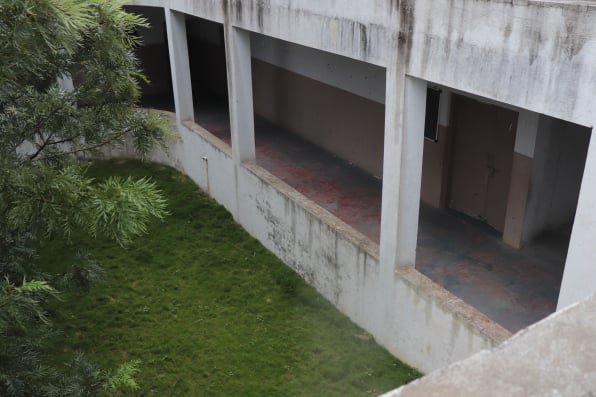 img-2122-596x397